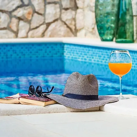 Citrus Reef Villa